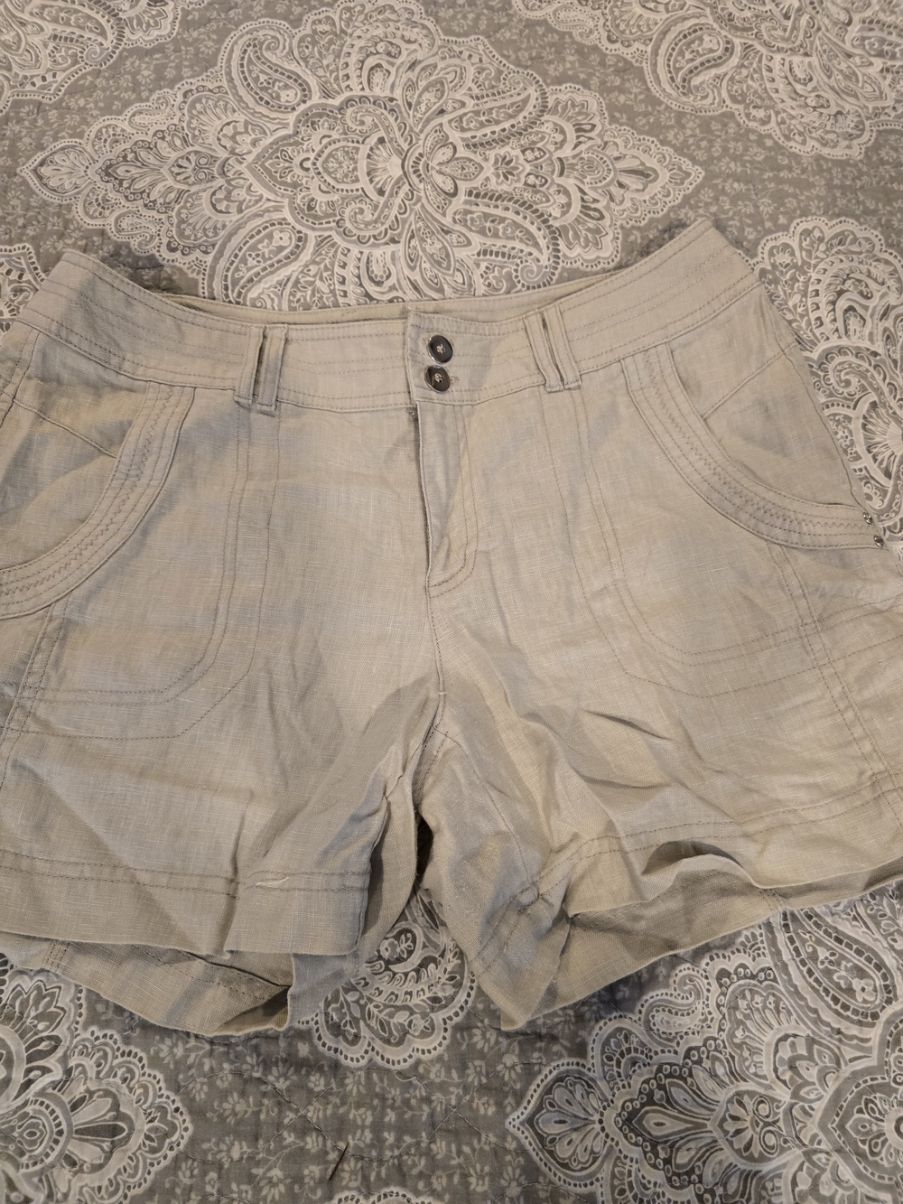 INC International Concepts Light Grey Women's Casual Linen Short.